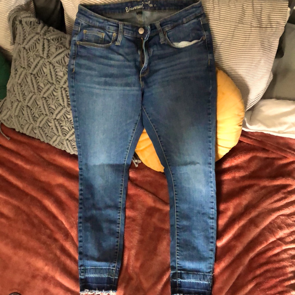 Universal Thread Mid rise skinny jeans